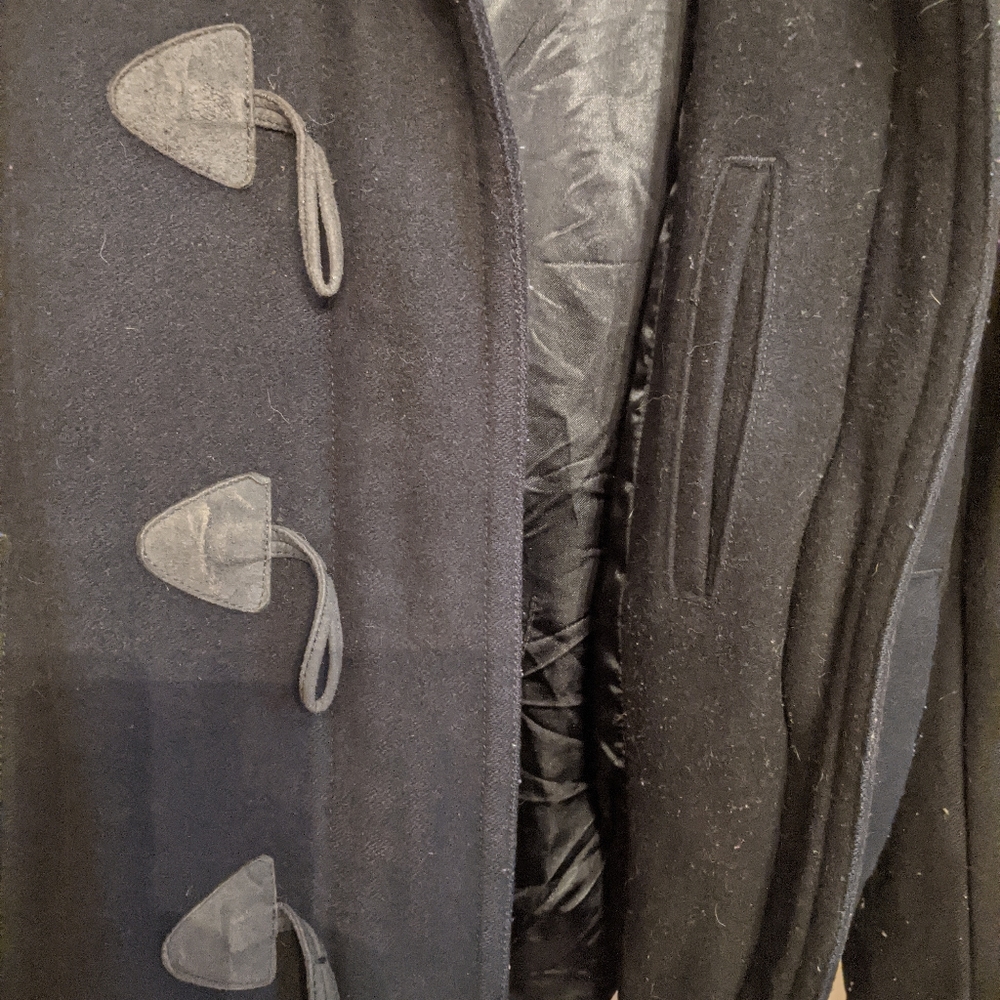 Classic Black Collared Gap Jacket - image 3